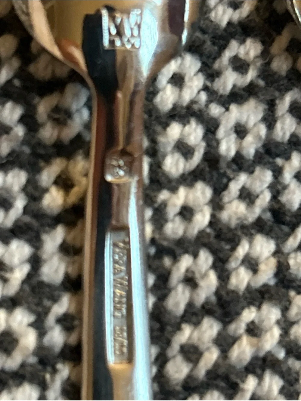 Vera Wang Polished Silver Stainless Steel Teaspoons (3)